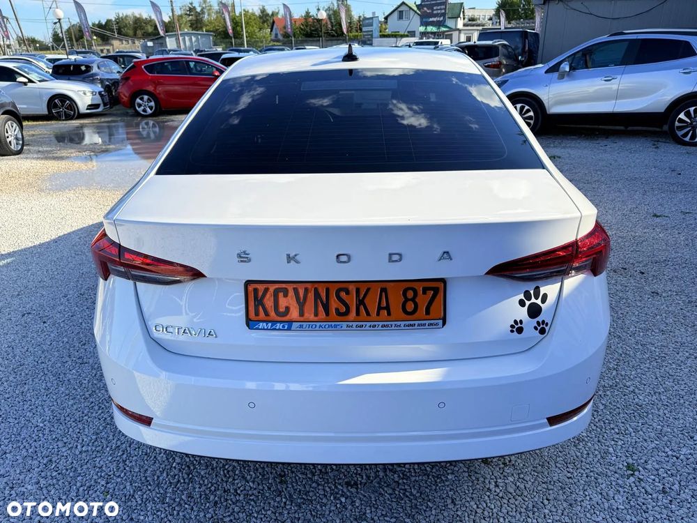 Skoda Octavia 2.0 TDI DSG Style - 7