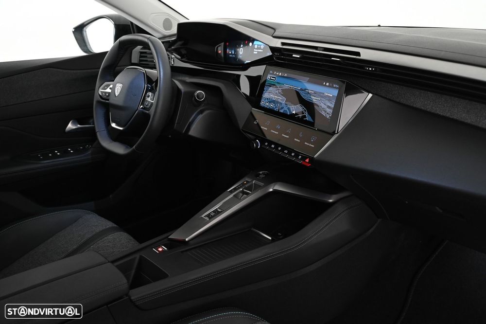 Peugeot 408 1.2 PureTech Allure Pack EAT8 - 17