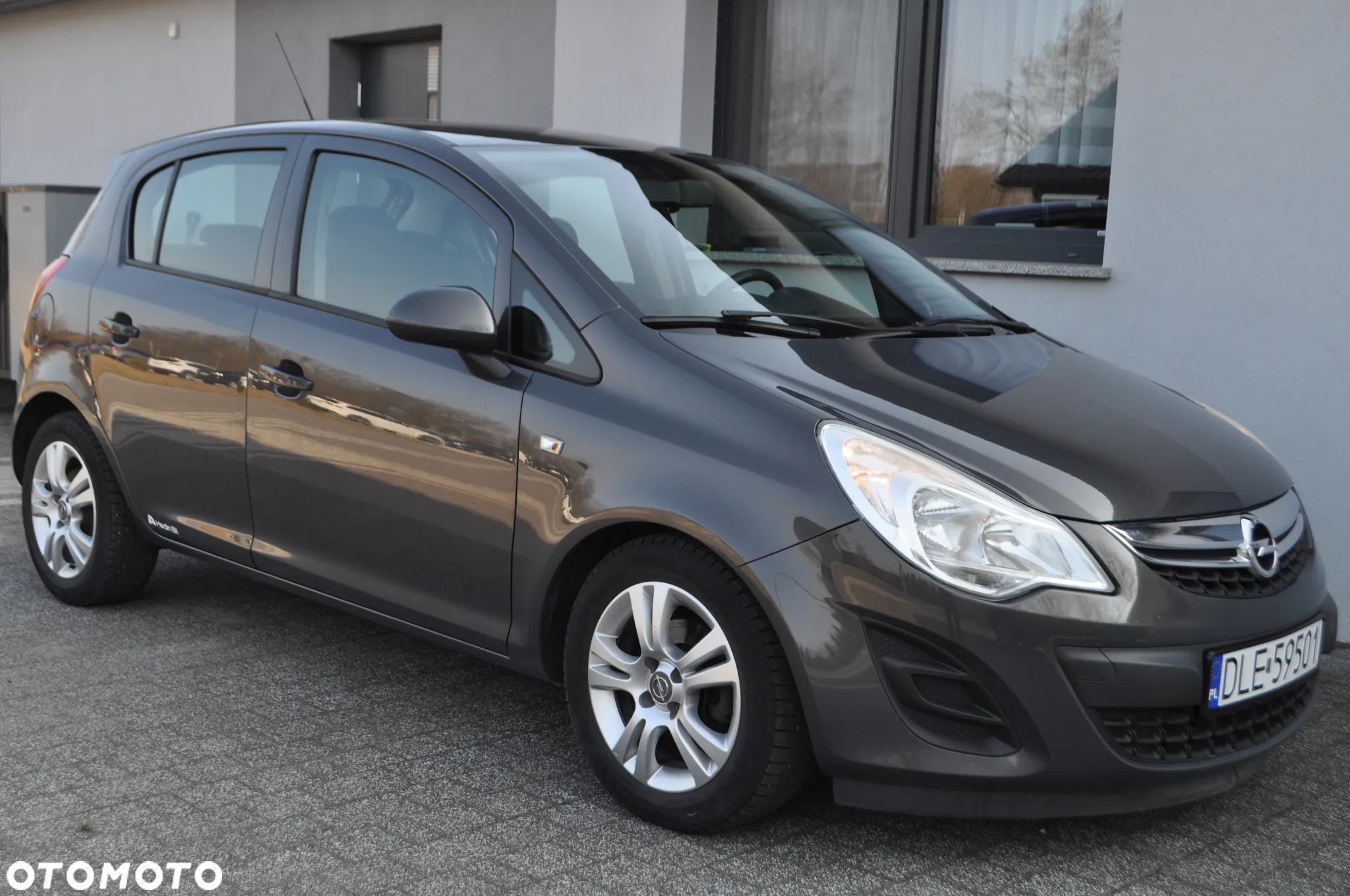 Opel Corsa 1.2 16V Edition / Active - 14