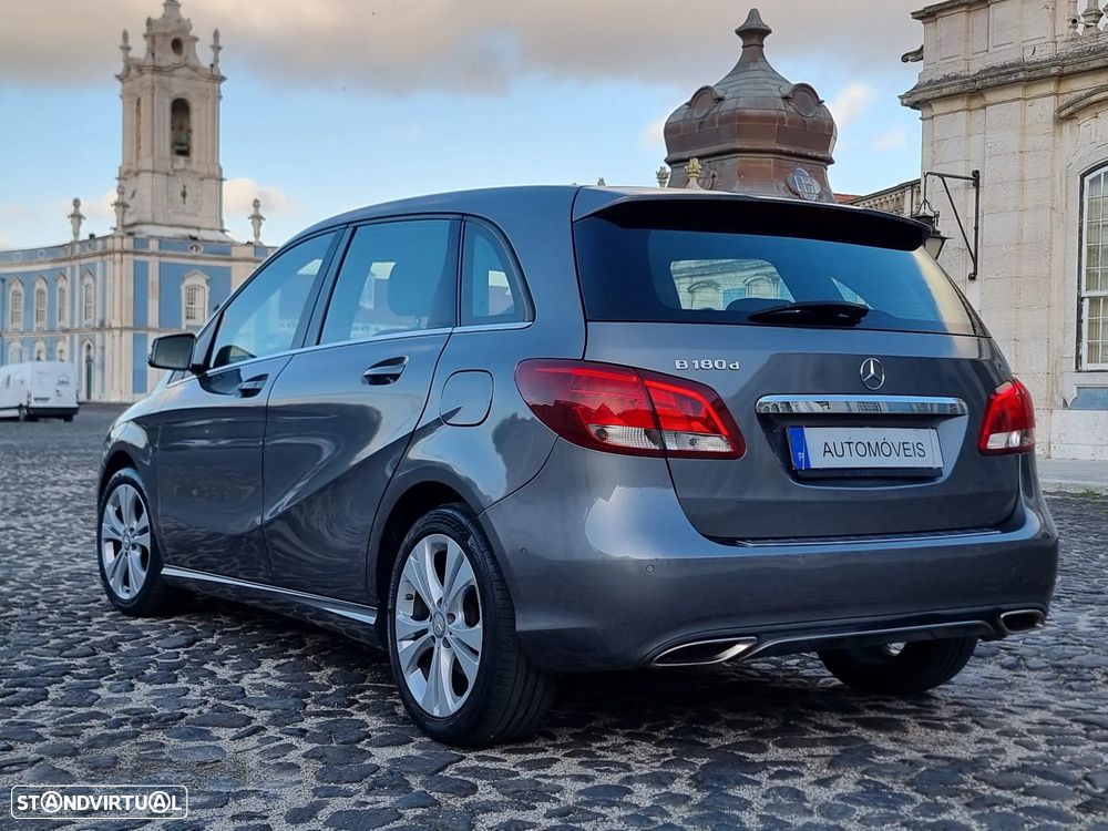 Mercedes-Benz B 180 d Urban - 4