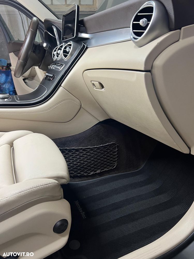 Mercedes-Benz GLC 220 d 4MATIC 9G-TRONIC Exclusive - 12