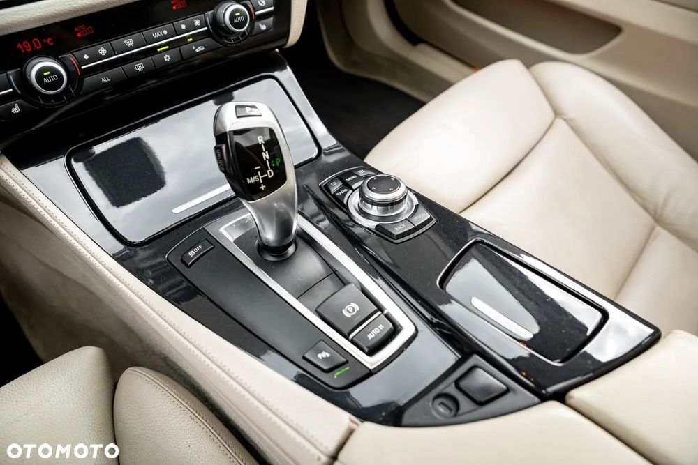 BMW Seria 5 - 29