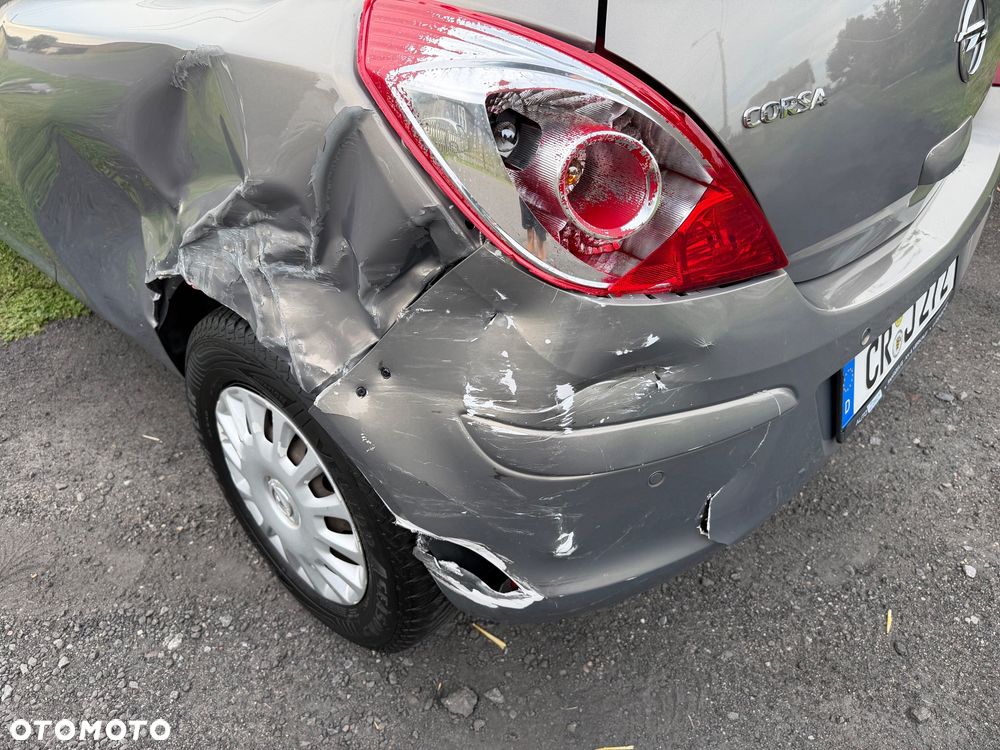 Opel Corsa 1.4 16V Active - 16