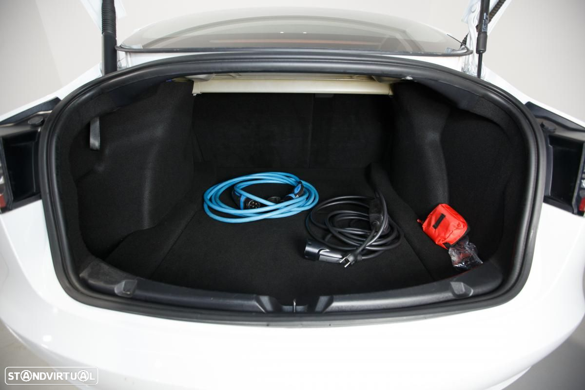 Tesla Model 3 Long-Range Dual Motor AWD - 12