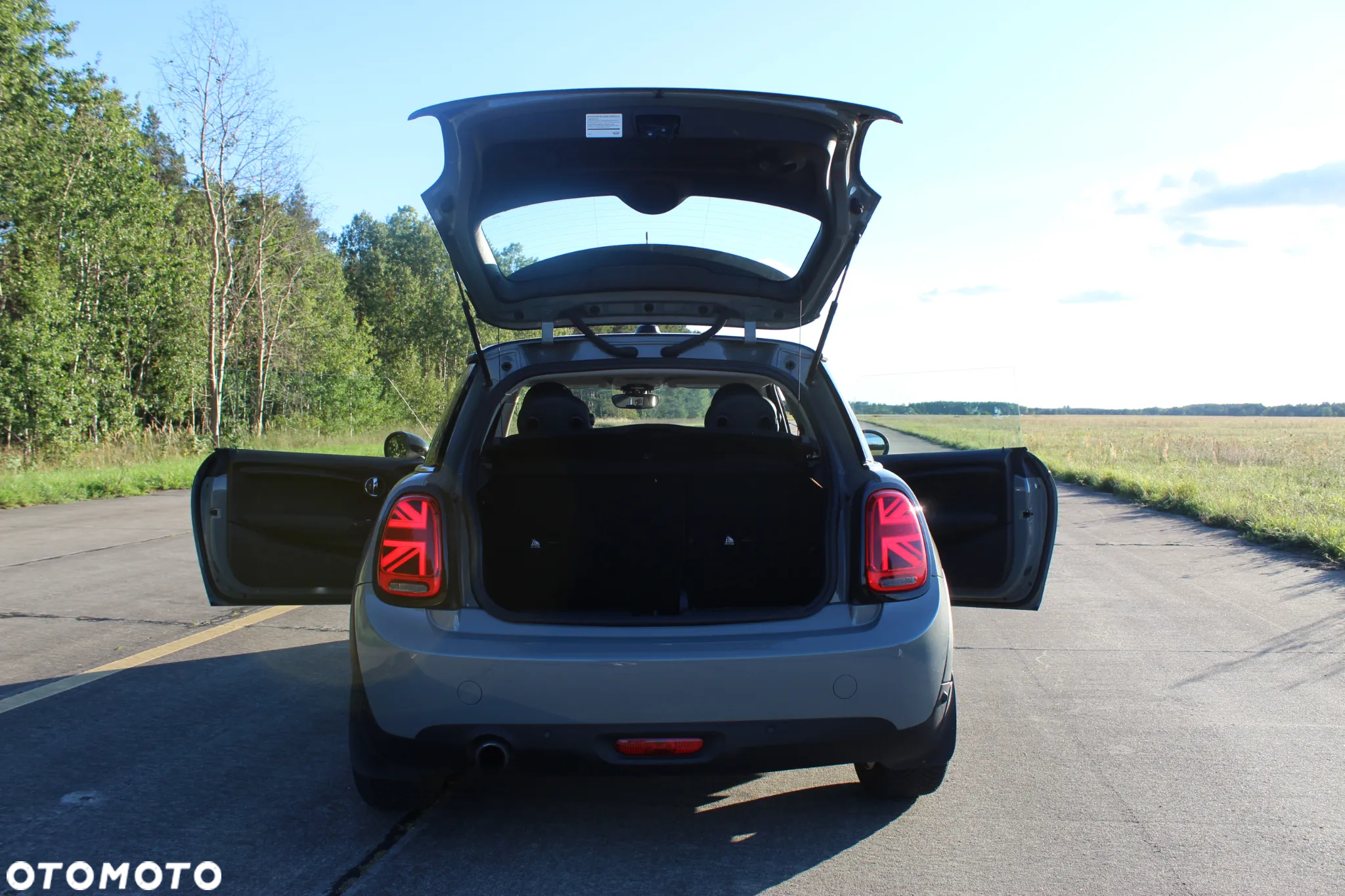MINI Cooper Standard - 11