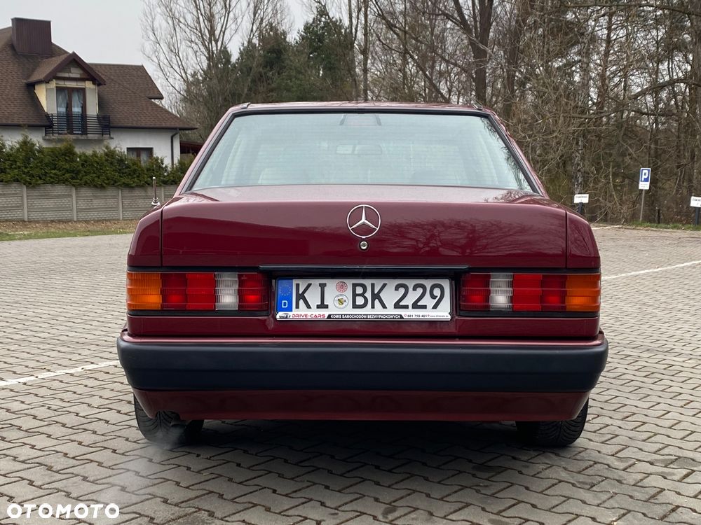 Mercedes-Benz W201 (190) - 26