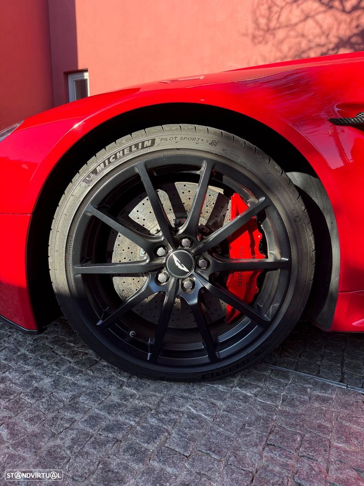 Aston Martin Vantage Coupe V12 S Sportshift 3 - 12