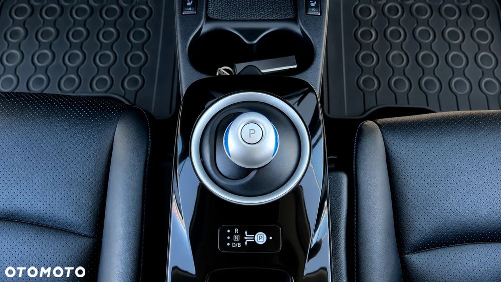 Nissan Leaf 24kWh Tekna - 19