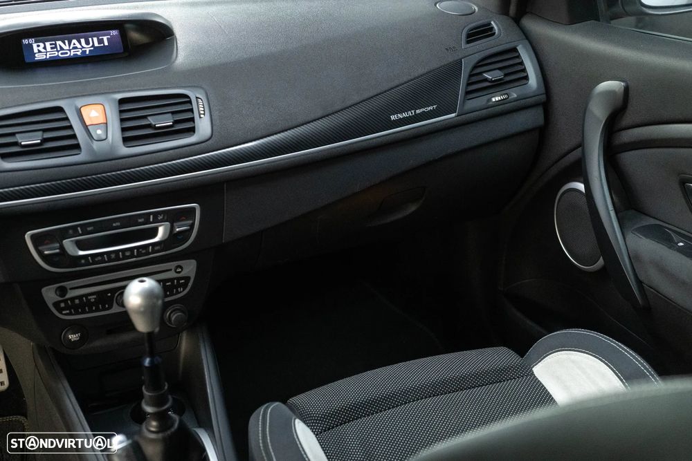 Renault Mégane Coupe 2.0 T 16V RS - 32