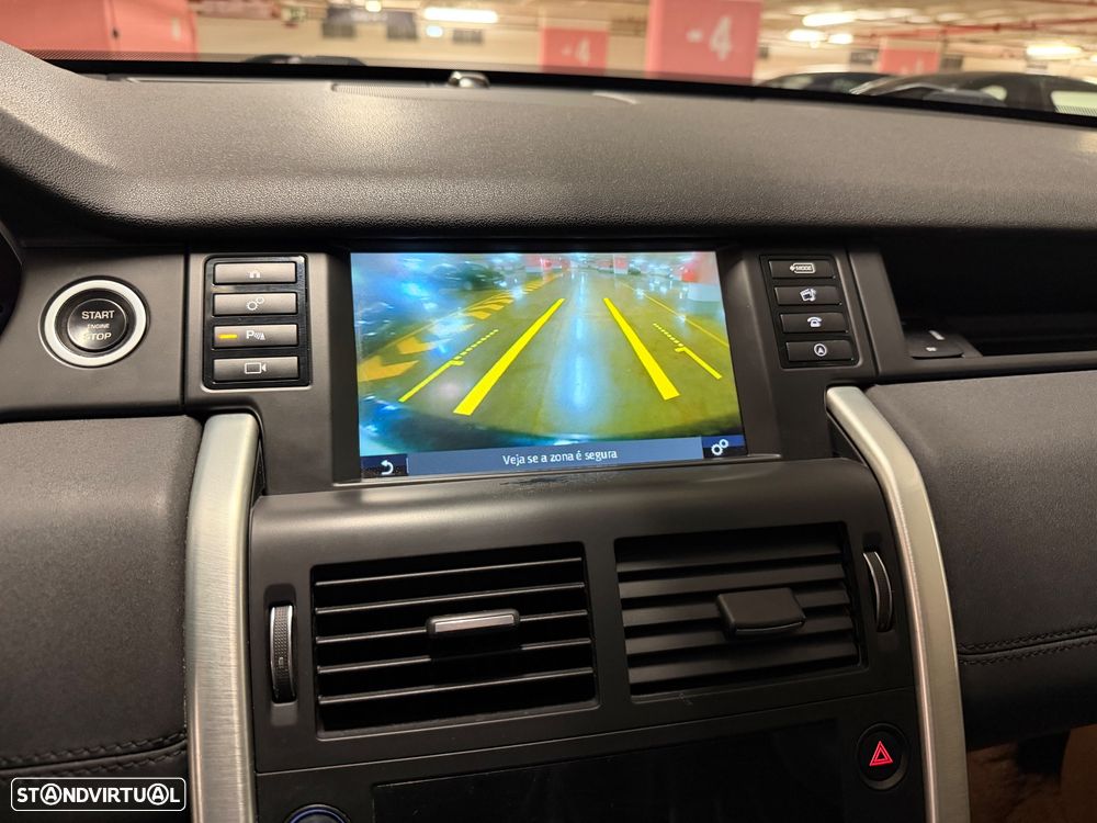 Land Rover Discovery Sport 2.0 TD4 HSE - 14