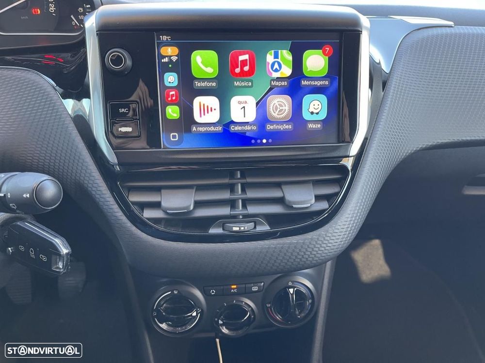 Peugeot 208 1.2 PureTech Style - 23