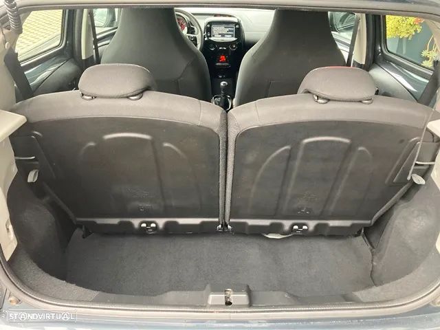 Citroën C1 1.0 VTi Feel S&S - 24