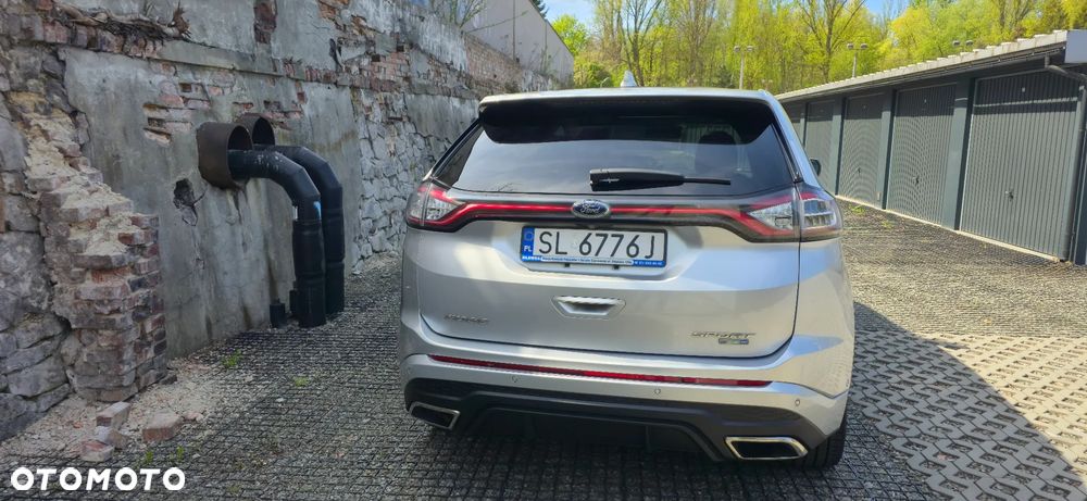 Ford Edge - 8