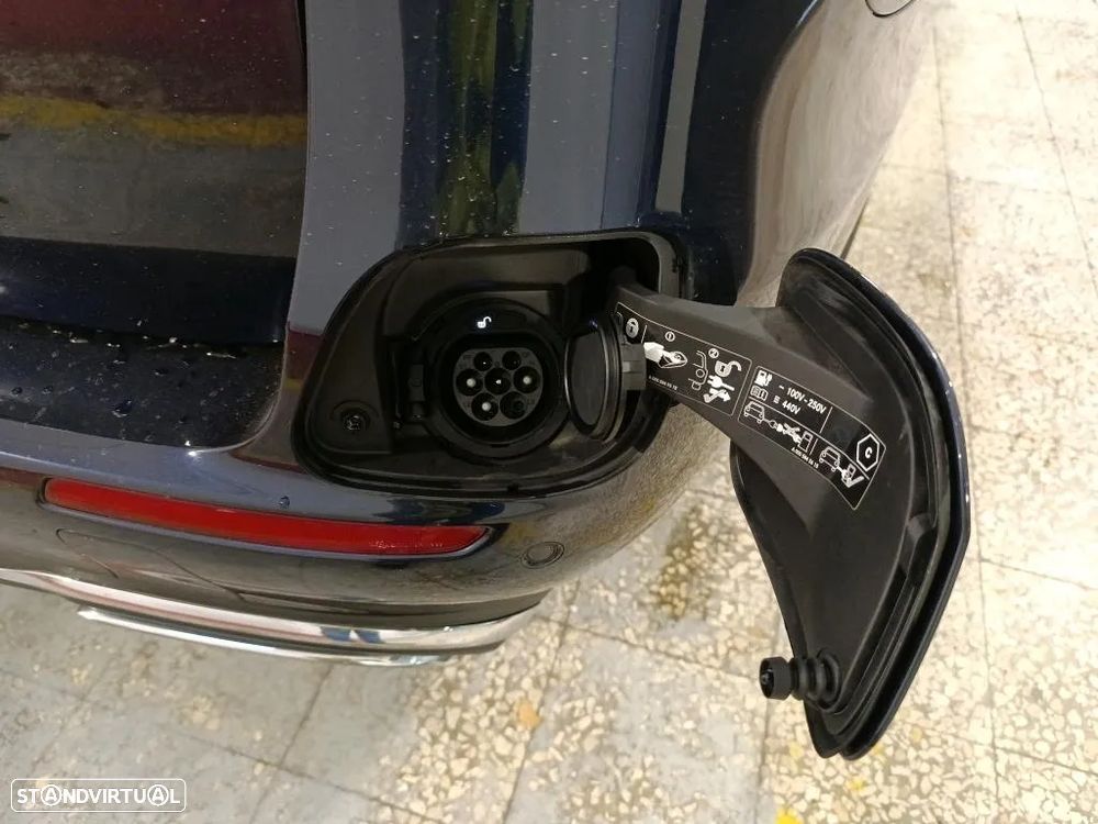 Mercedes-Benz E 300 de Avantgarde - 11