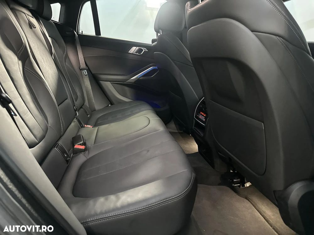 BMW X6 xDrive40i - 12