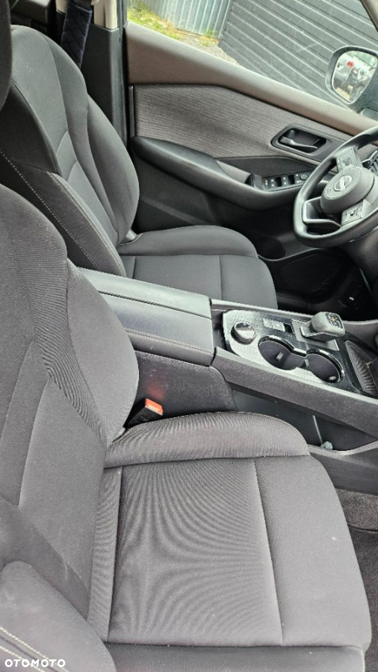 Nissan Rogue - 28