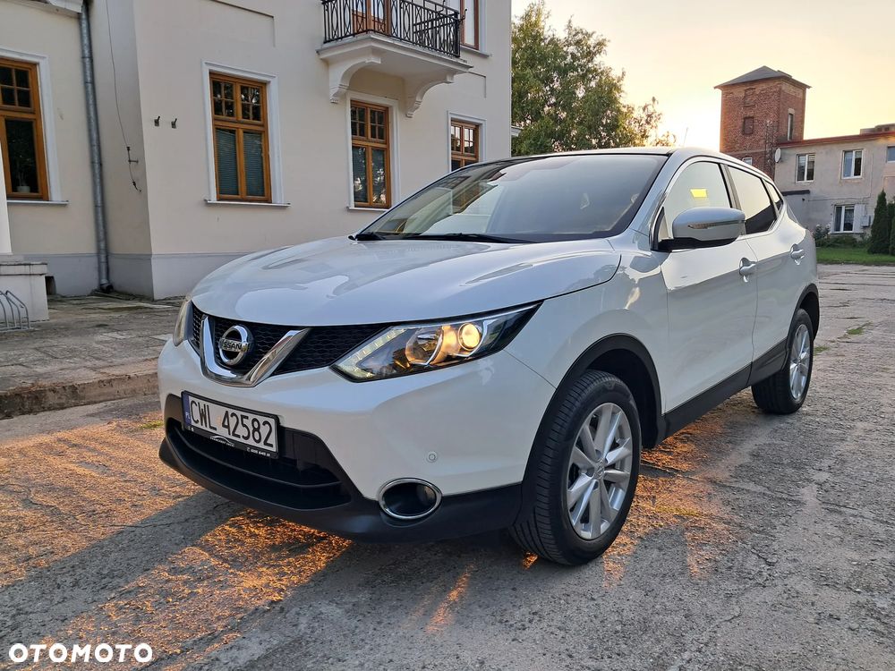 Nissan Qashqai - 1