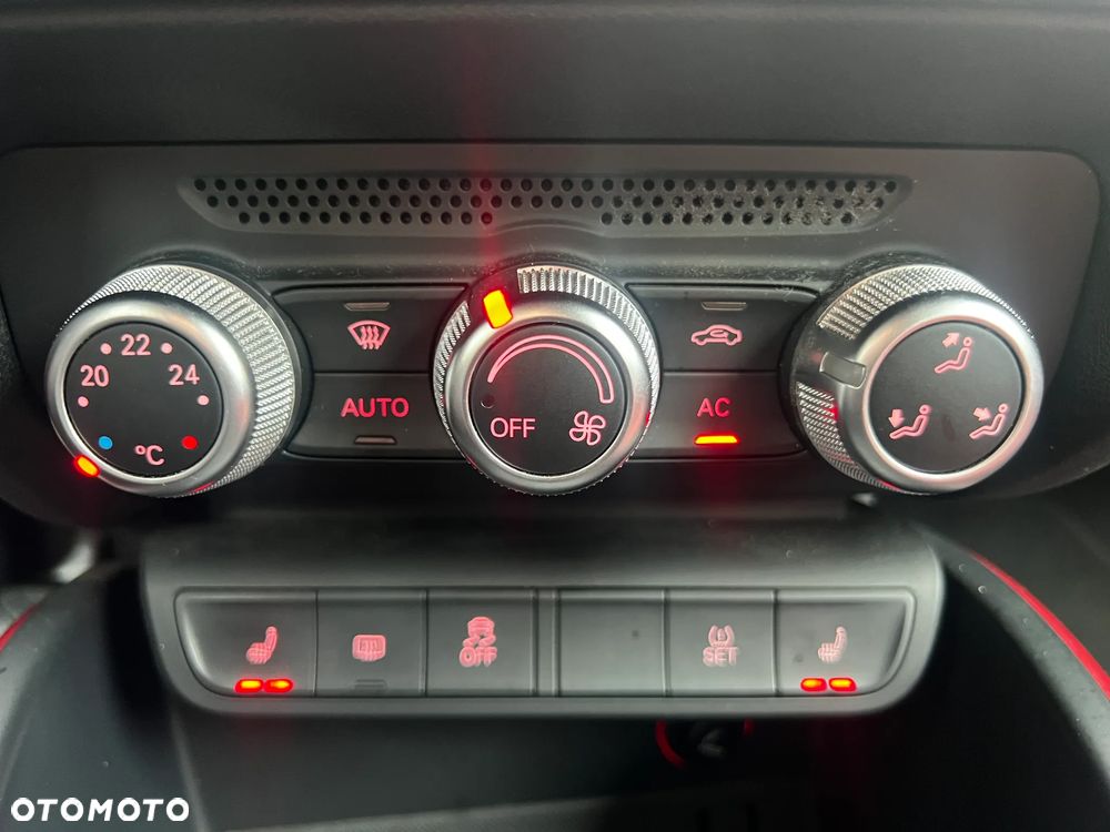 Audi A1 3-drzwiowe 1.4 TFSI S line edition m S line Sportpaket - 22