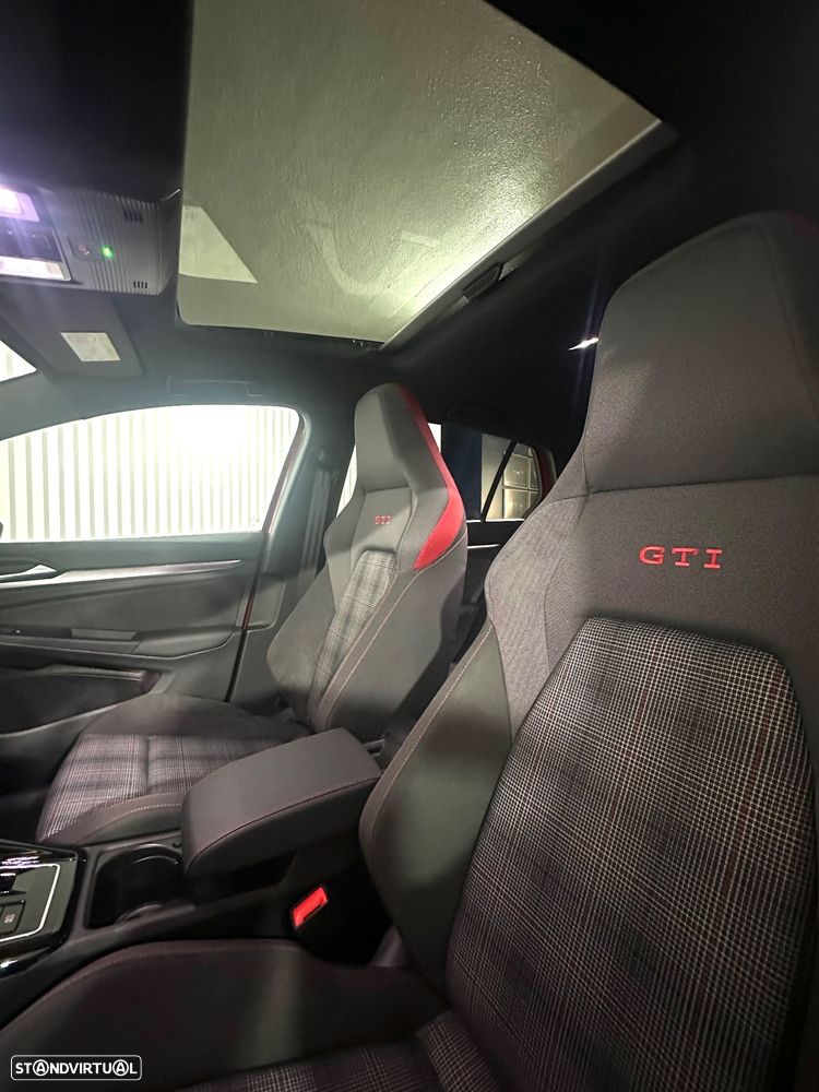 VW Golf 2.0 TSI GTI DSG - 19