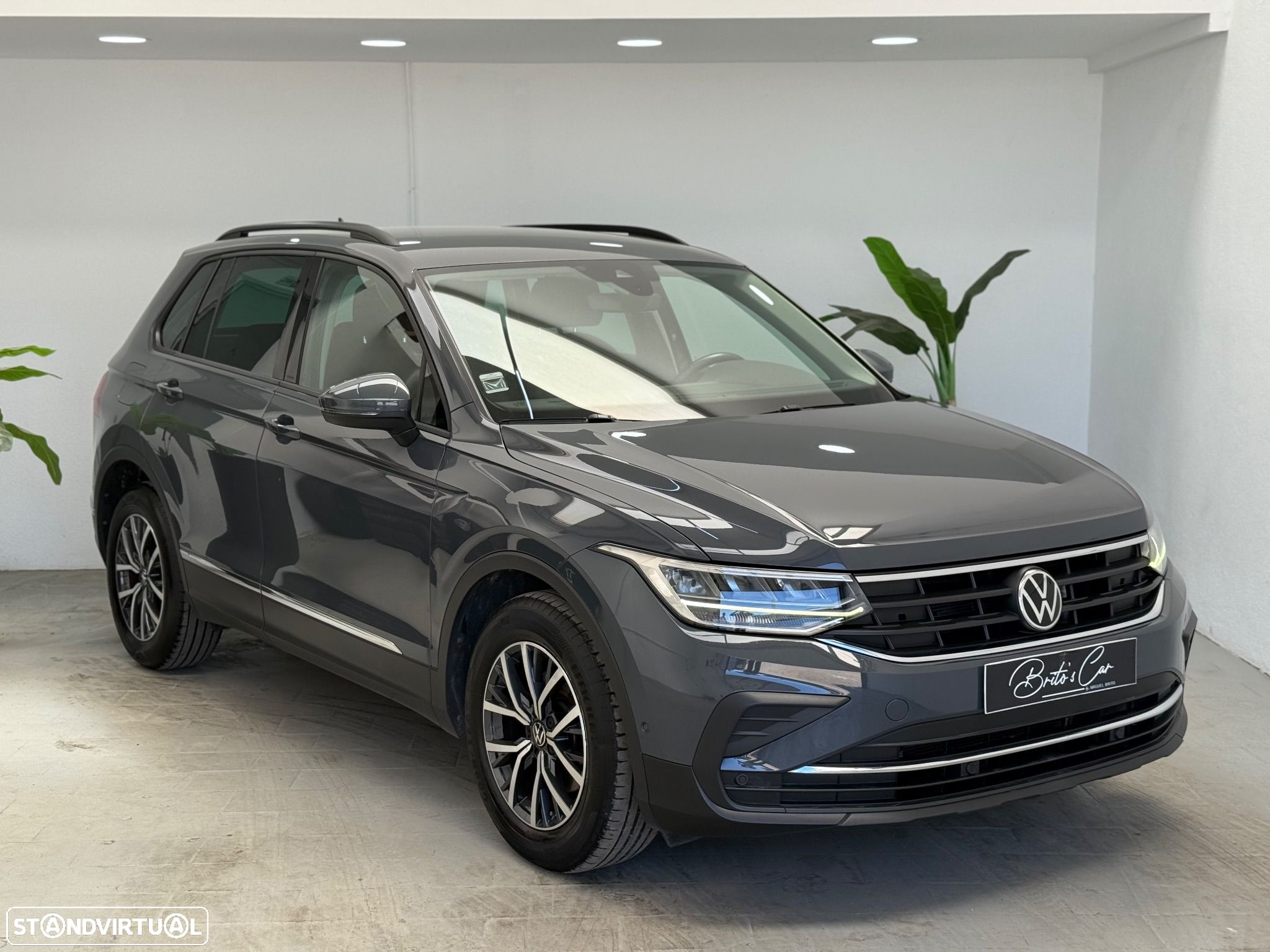 VW Tiguan 2.0 TDI Life - 1