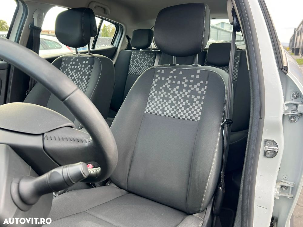 Renault Megane 1.5 dCi Expression - 12