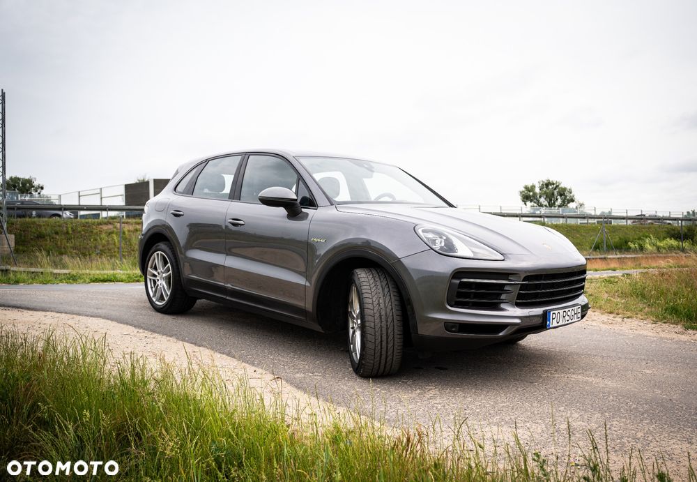 Porsche Cayenne - 8