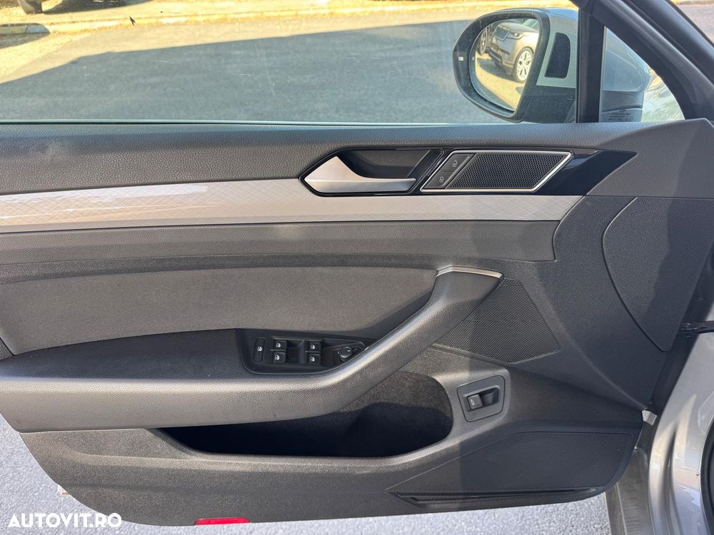 Volkswagen Passat 2.0 TDI DSG Comfortline - 15