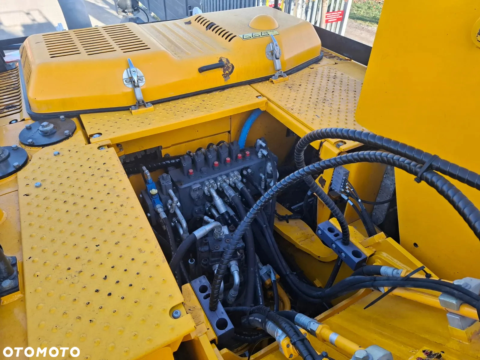 JCB JS 200W - 9