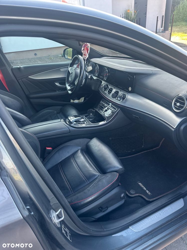 Mercedes-Benz Klasa E 43 AMG 4-Matic - 9