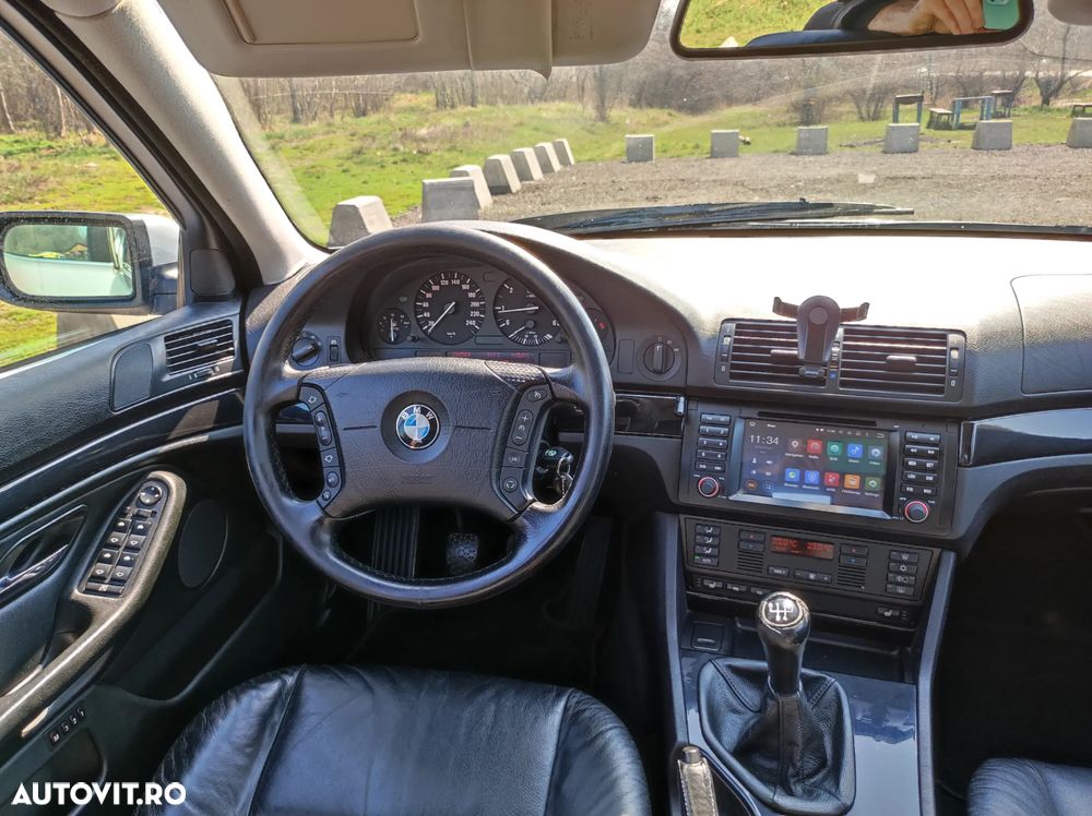 BMW Seria 5 520d - 6