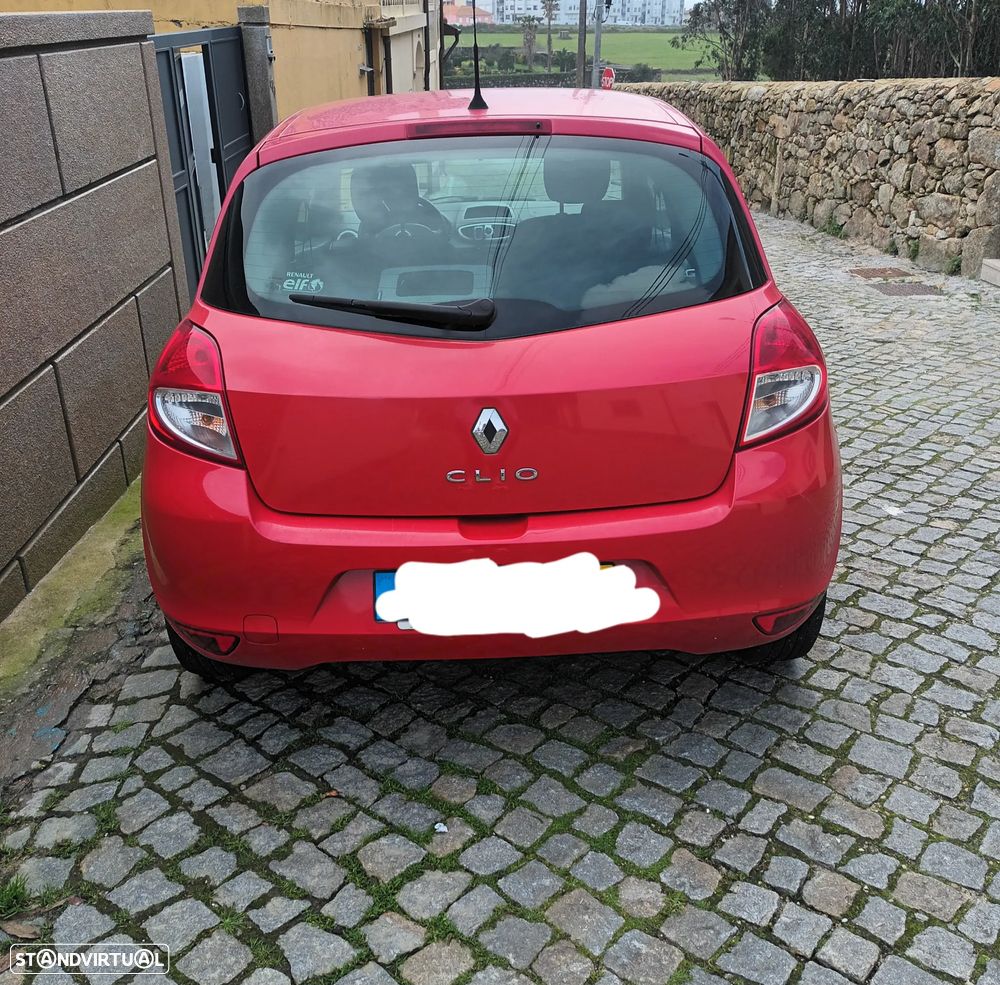 Renault Clio - 6