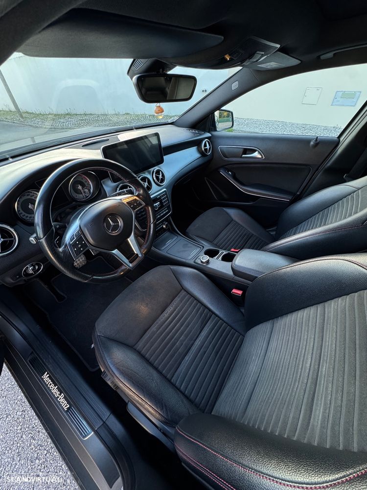 Mercedes-Benz GLA 220 CDI 4Matic 7G-DCT AMG Line - 11