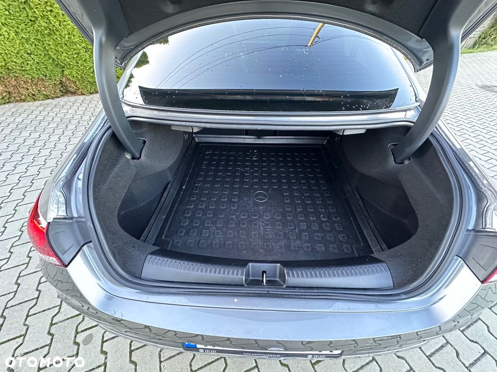Mercedes-Benz CLA 220 4-Matic AMG Line 7G-DCT - 16