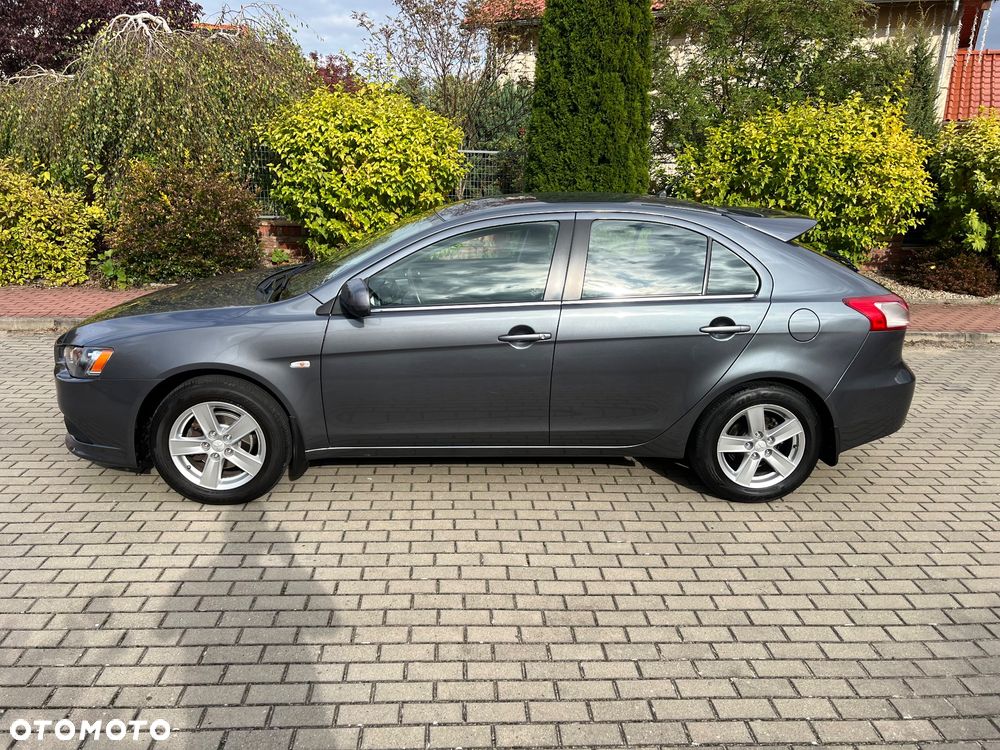 Mitsubishi Lancer 1.8 Intense - 17