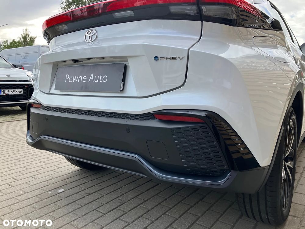 Toyota C-HR 2.0 PHEV Dynamic Force Executive - 11