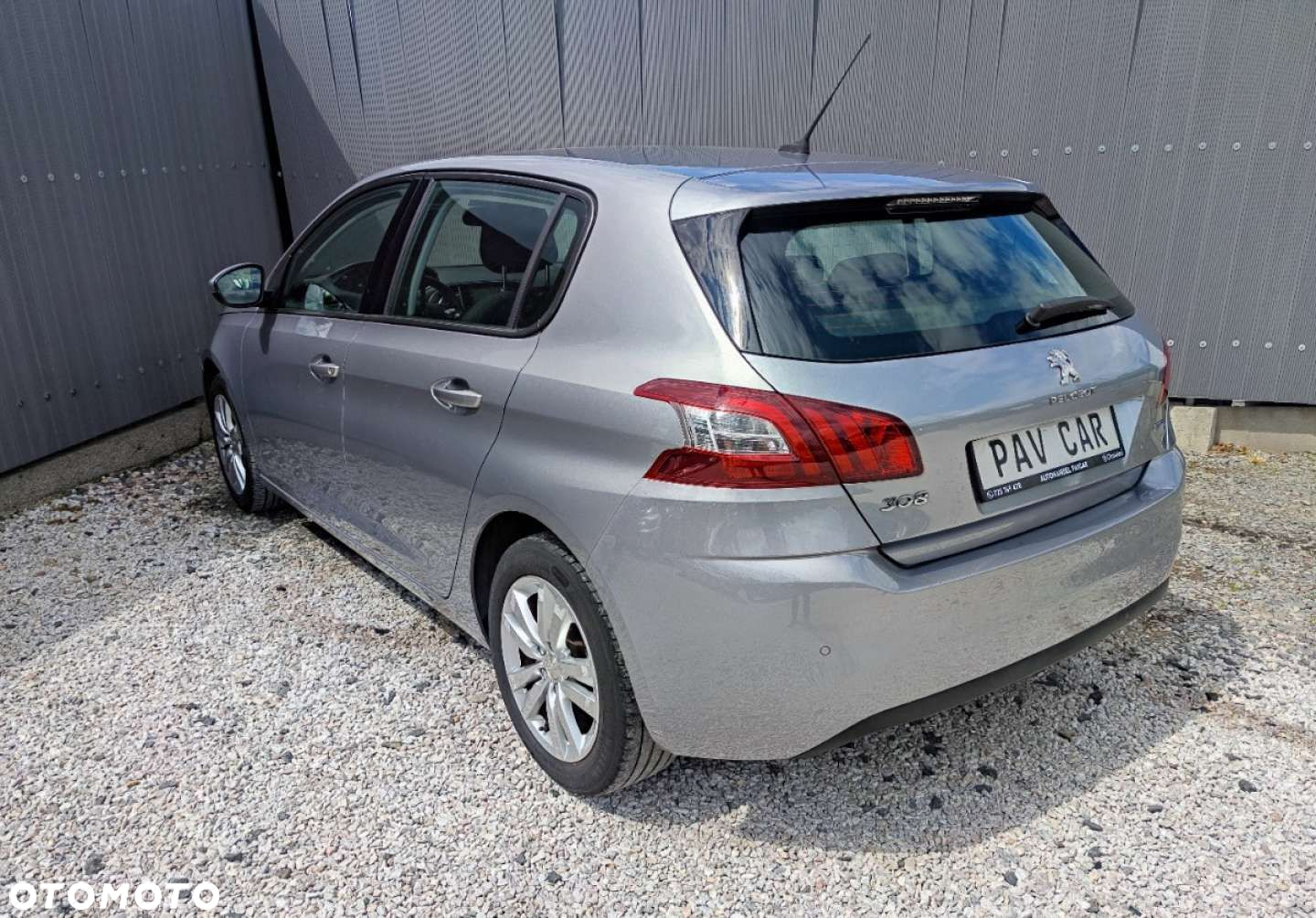 Peugeot 308 - 8