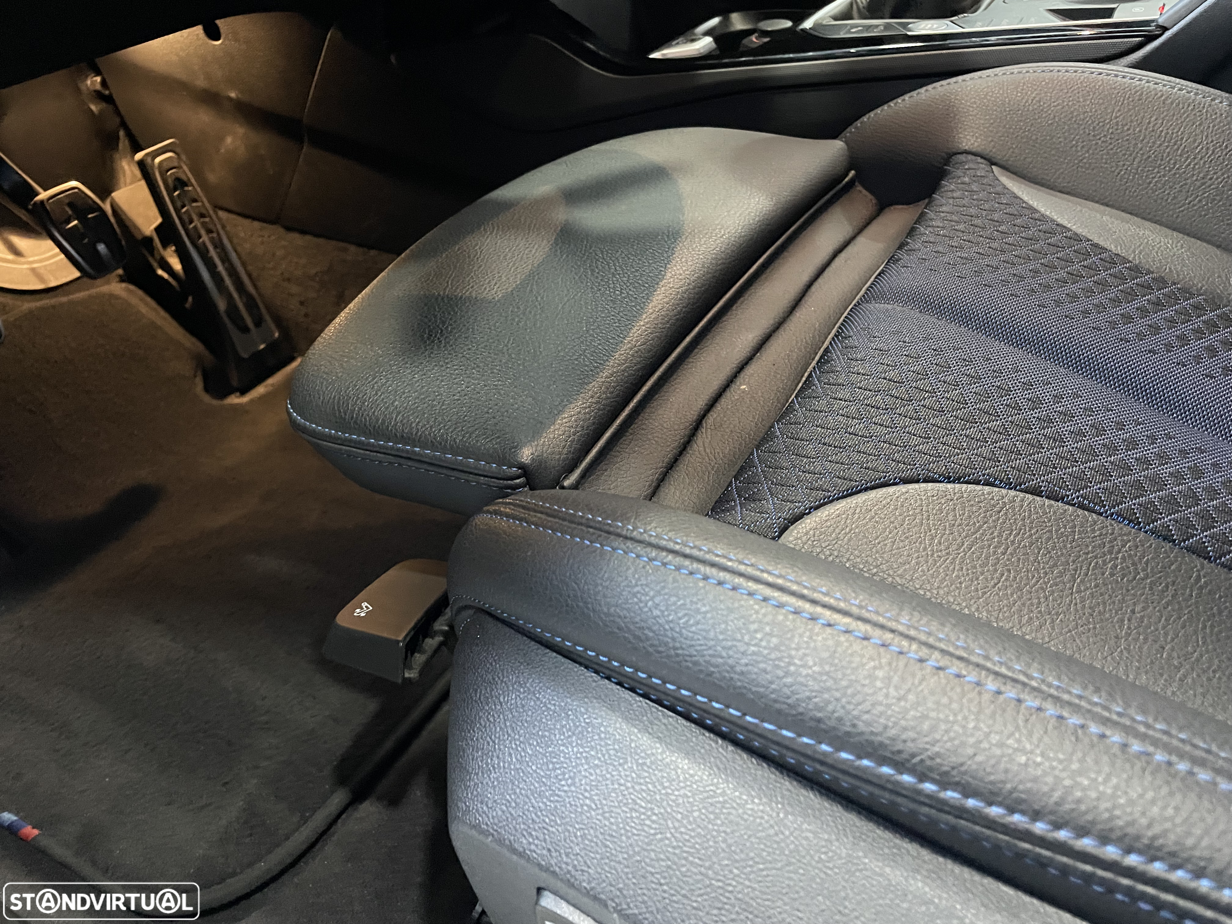 BMW 116 d Pack Desportivo M - 43