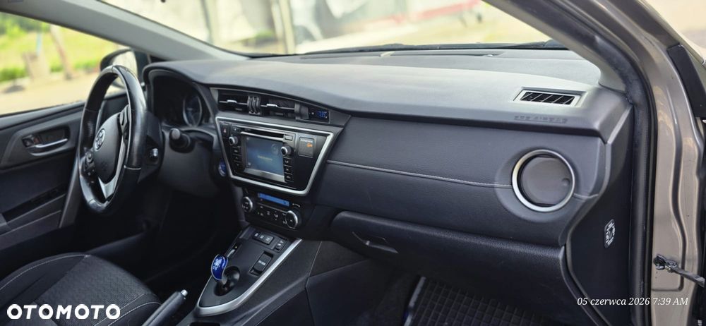 Toyota Auris - 10