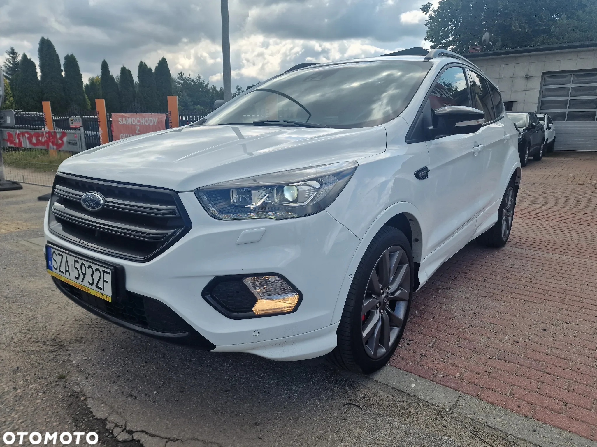 Ford Kuga 1.5 EcoBoost FWD ST-Line ASS GPF - 4