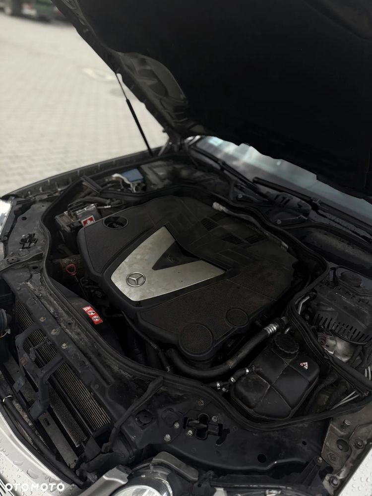 Mercedes-Benz Klasa E 320 CDI 4-Matic Avantgarde - 27