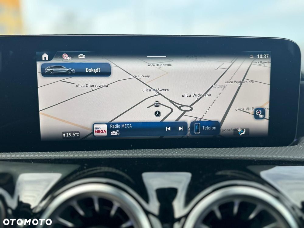 Mercedes-Benz CLA - 23