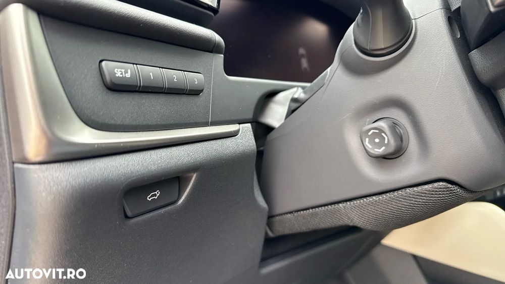 Lexus RZ 450e AWD Luxury - 29