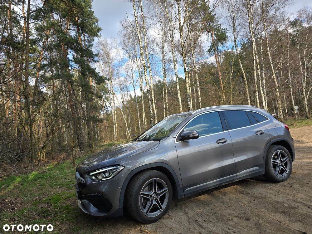 Mercedes-Benz GLA 200 d - 1