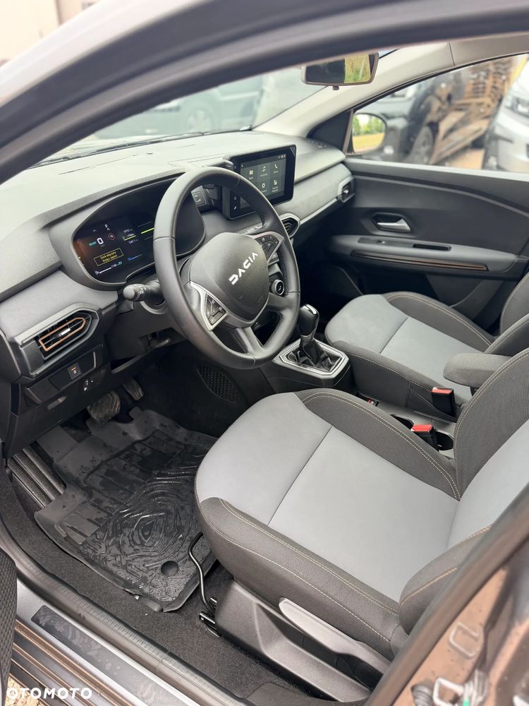 Dacia Jogger ver-1-6-full-hybrid-140-extreme-mmt-7os - 7