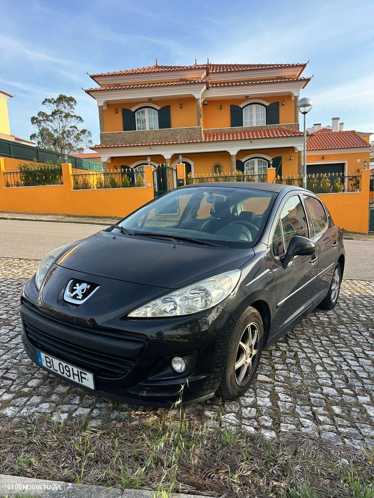 Peugeot 207 1.4 HDi Urban - 2