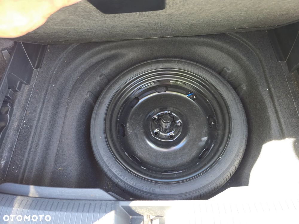 Volkswagen Golf - 19