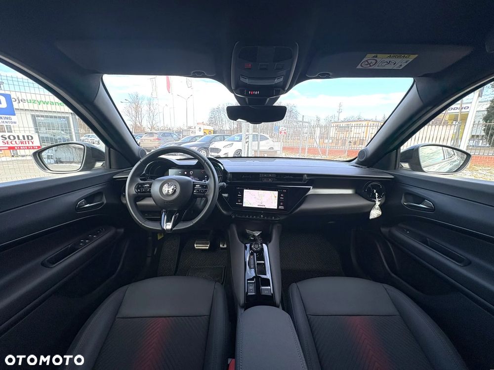 Alfa Romeo Junior 1.2 mHEV Ibrida Speciale eDCT - 24