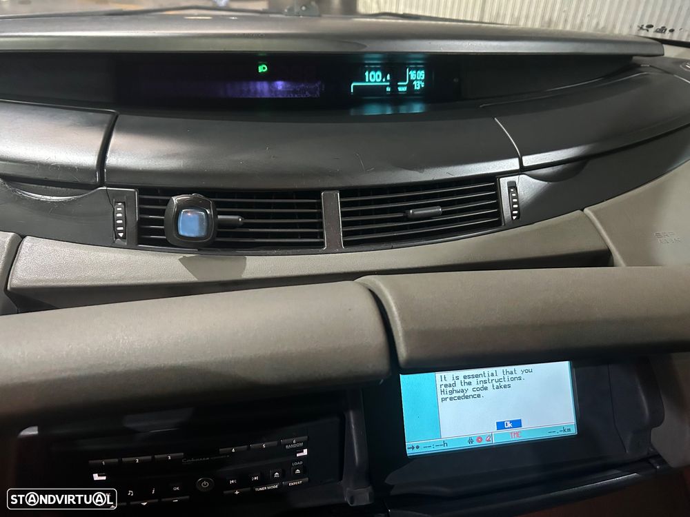 Renault Espace 2.2 dCi Initiale 6L Pro - 20