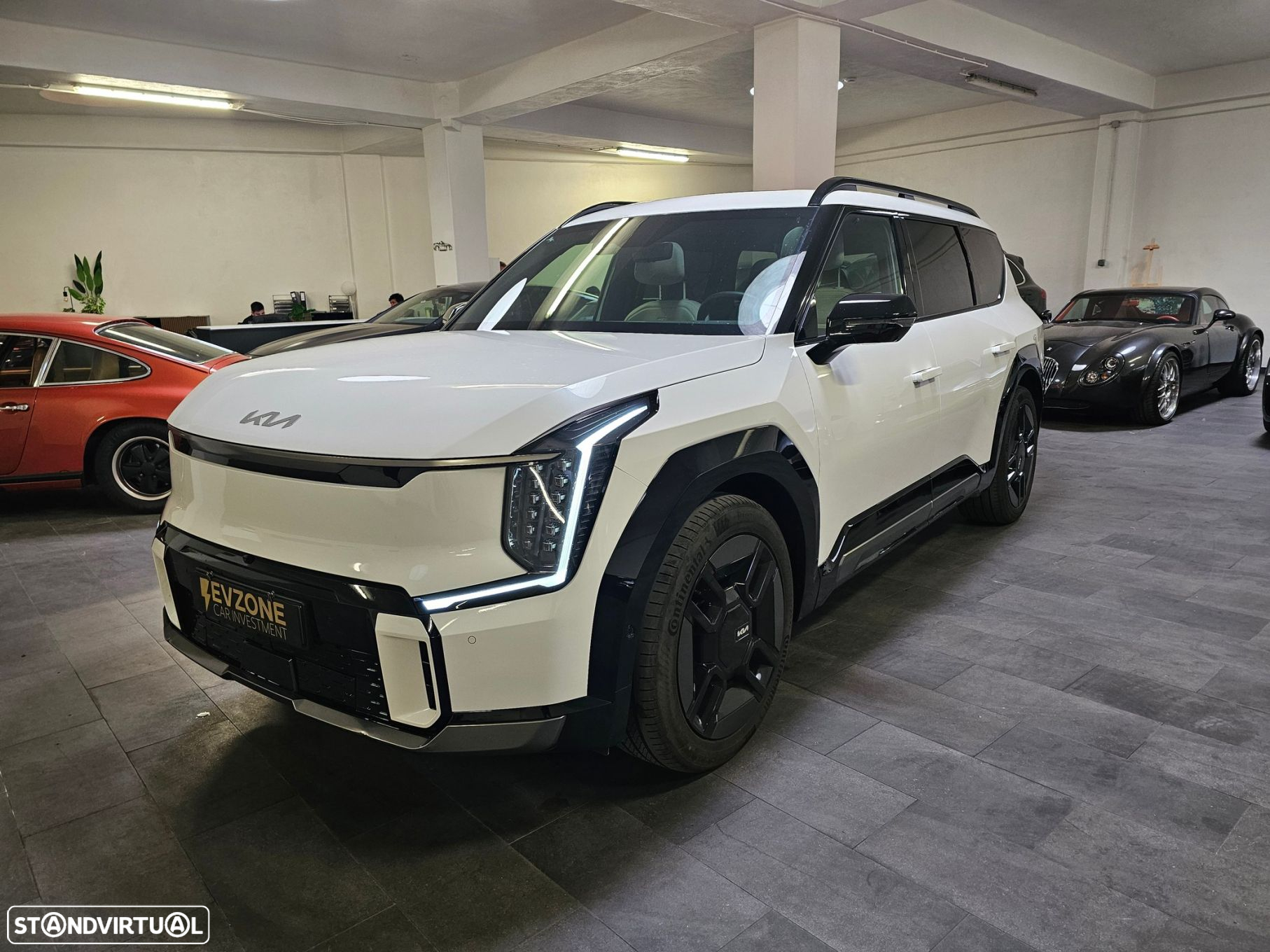 Kia EV9 98.8 kWh GT-Line AWD - 2