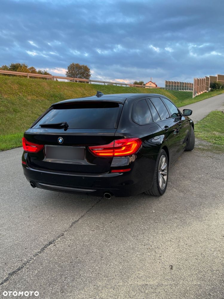 BMW Seria 5 520d xDrive - 37